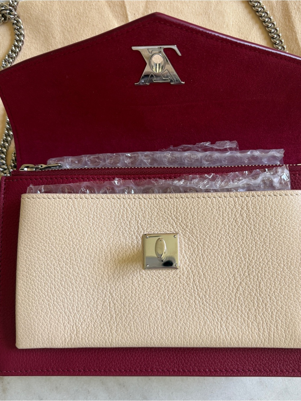 Louis Vuitton Mylockme Chain Pochette - Picture 8 of 11
